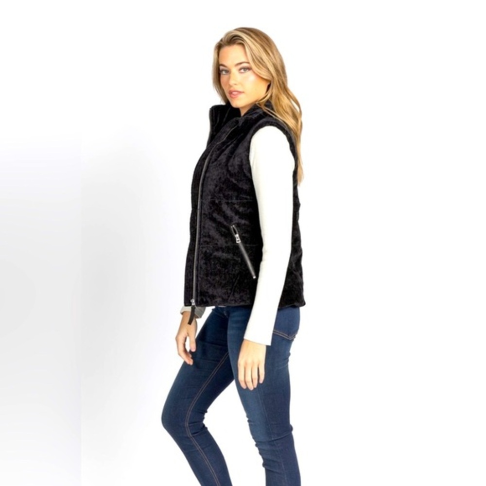 Lemon Tart Velvet Puffer Vest, Black, S